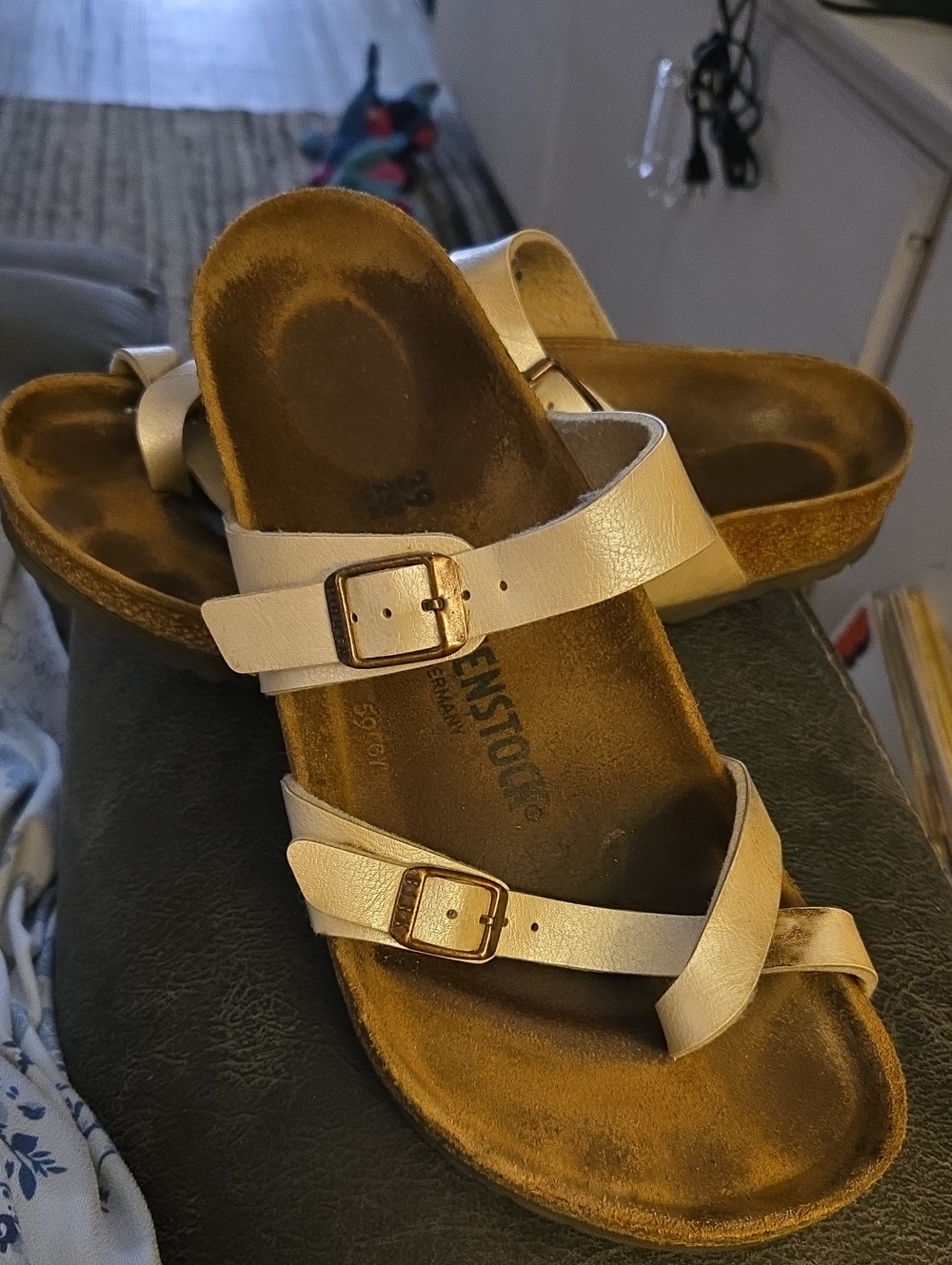 Birkenstock Women's Cream Two-Strap Buckle Slide Sandals, Size 39